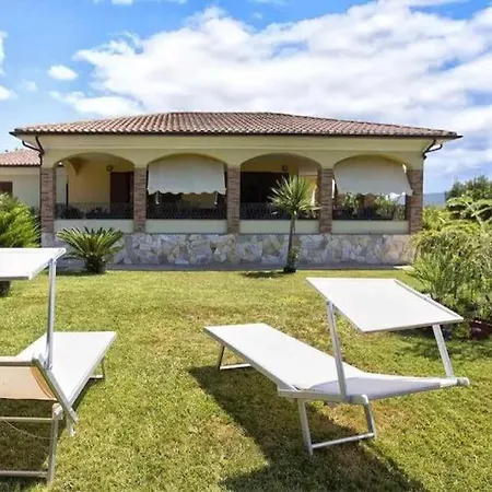 Armarica's House Villa